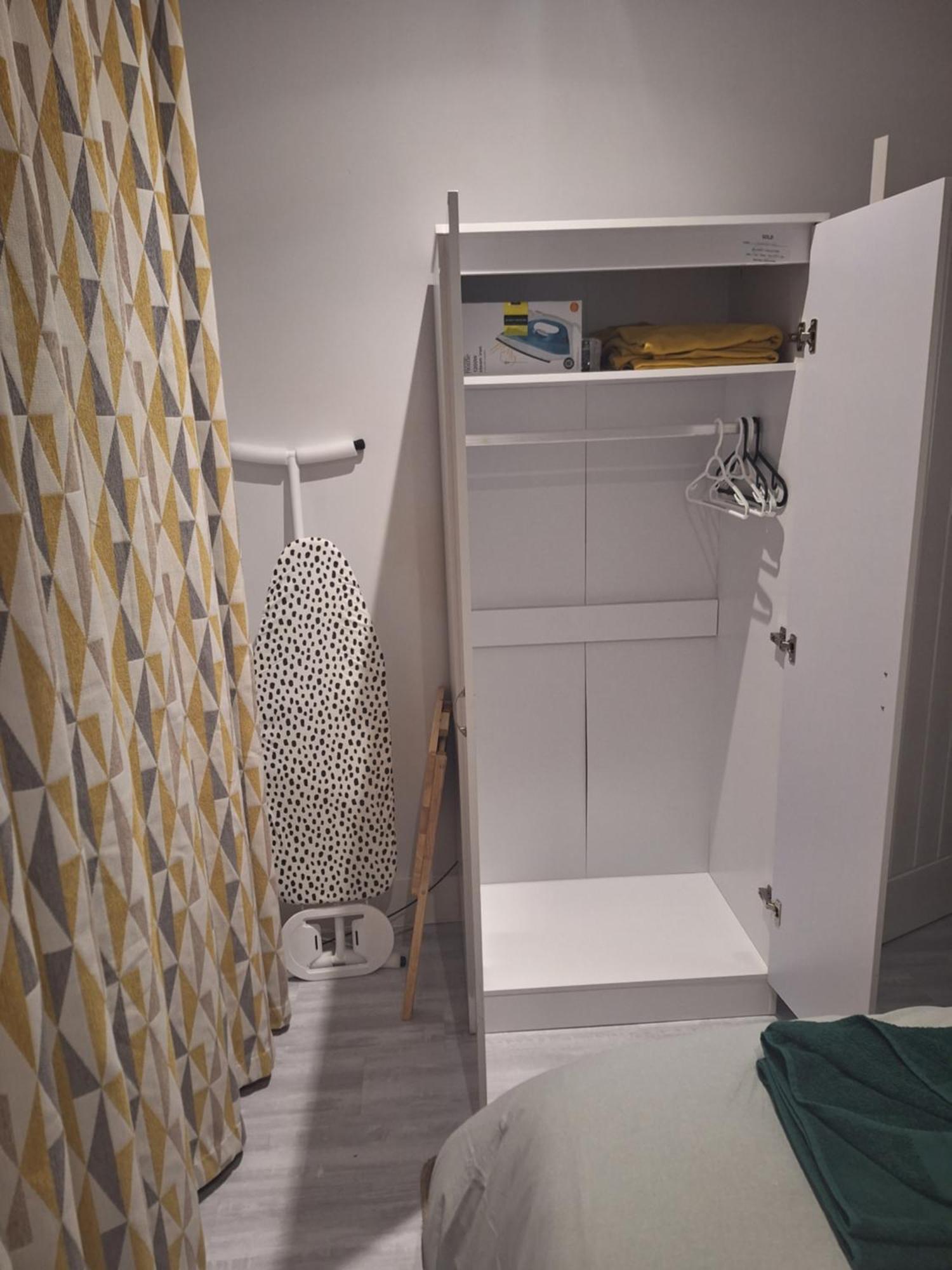 Deluxe Single Room Only For One Adult Northolt  Екстер'єр фото